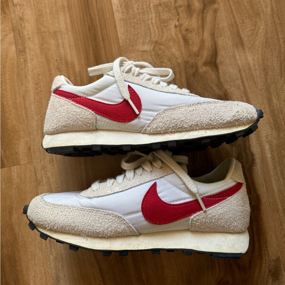Nike Daybreak White University Red (US Mens 5) Size 7 Women